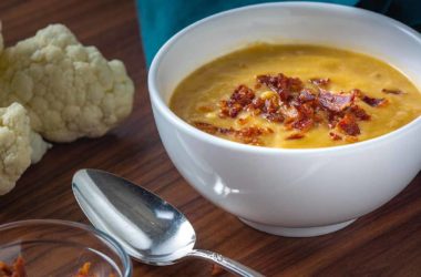 cauliflower bacon soup