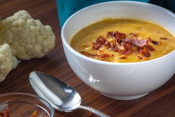 cauliflower bacon soup