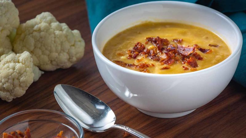 cauliflower bacon soup