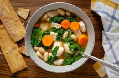 chicken kale and white bean soup