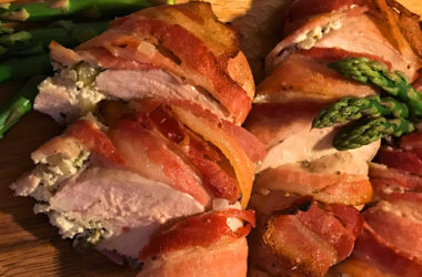 bacon wrapped stuffed chicken