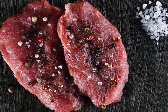 salt-and-pepper-steak