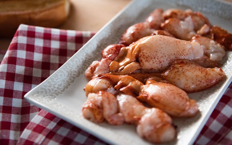 cold cracked lobster from maine