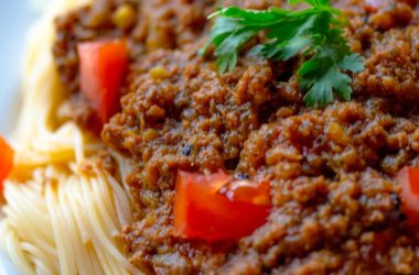 ground beef on spaghetti