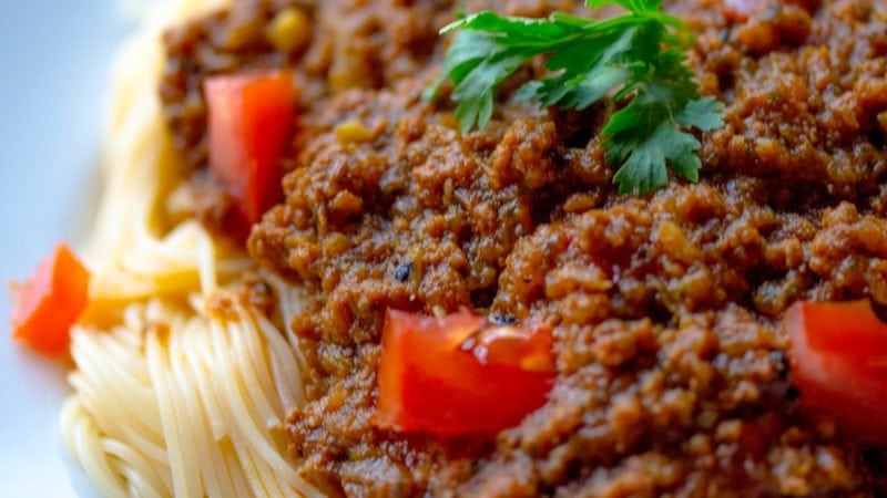 ground beef on spaghetti