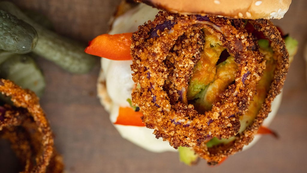 air fryer onion rings on burger