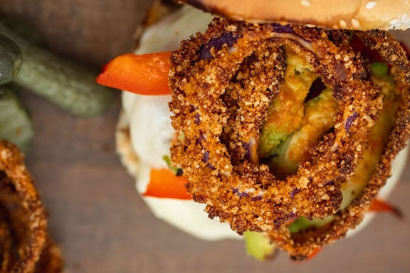 air fryer onion rings on burger
