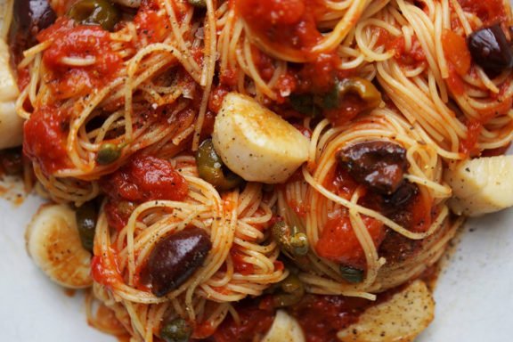 scallop puttanesca
