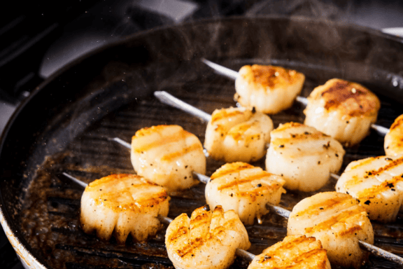 Grilled scallops
